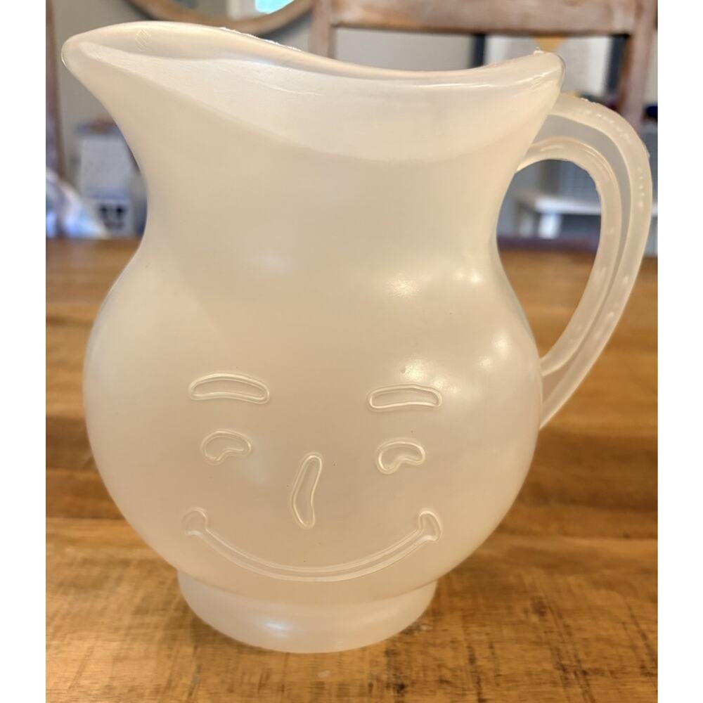 Vintage Kool-Aid Man White Plastic 2-Quart Pitcher 80's